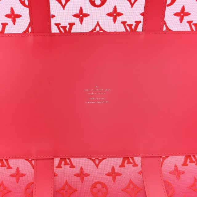 Louis Vuitton Monogram Fluo See Through Keepall Bandouliere 50 Rose in Pink Leather from FASHIONPHILE, photo 5 of 8