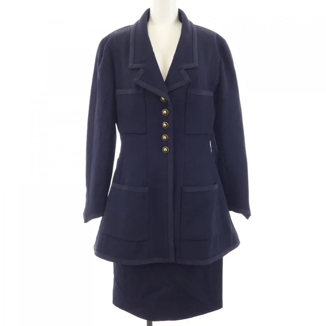 Chanel Vintage Suit Navy in Navy from The Reluxe