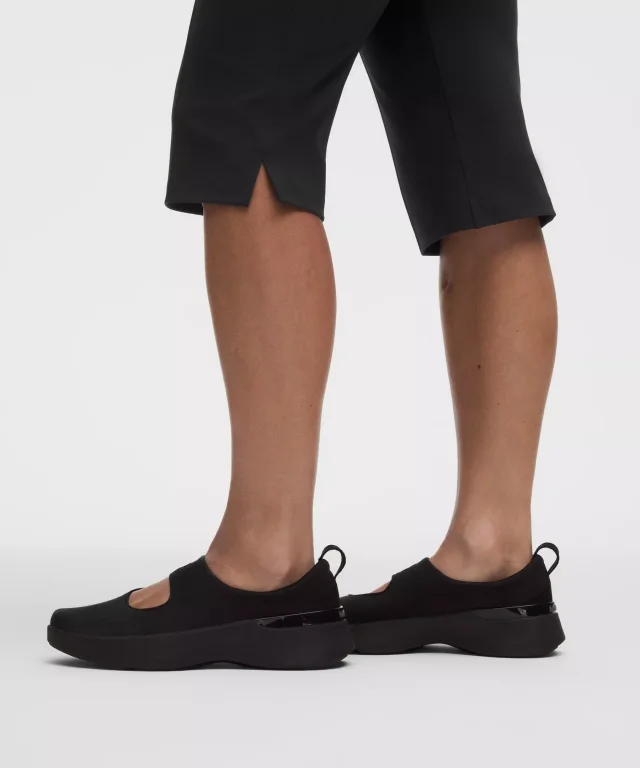 lululemon Daydrift Low-Rise Capri Pant in Black, photo 7 of 7 from lululemon