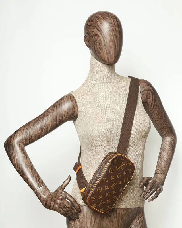 Louis Vuitton Monogram Pochette Ganju Bag in Coated canvas from A Retro Tale, photo 10 of 10
