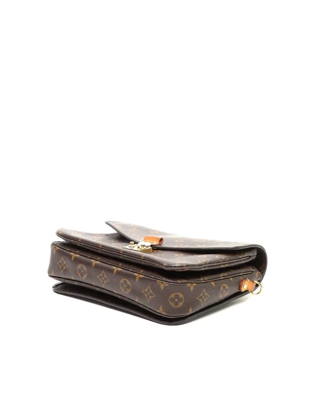 Louis Vuitton Monogram Pochette Métis Bag in Coated canvas from A Retro Tale, photo 4 of 11