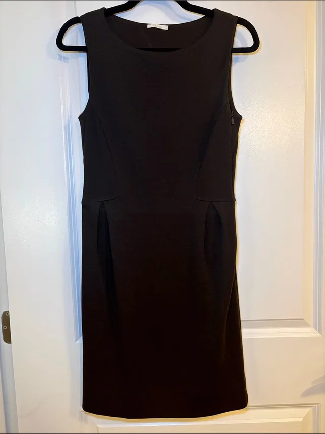 Chloé Dark Green Sleeveless Tailored Sheath Dress in green|black from Poshmark