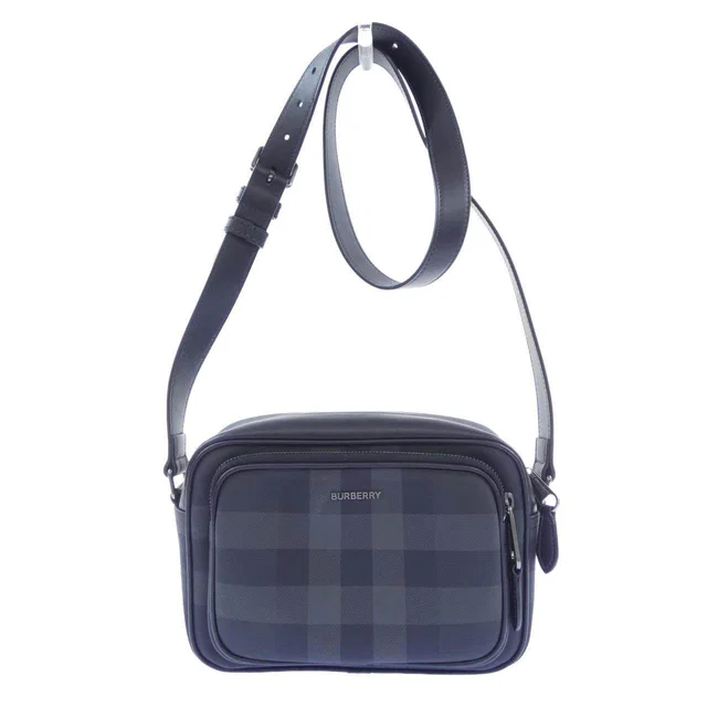 Burberry Leather Shoulder Bag in Leather from LuxUness