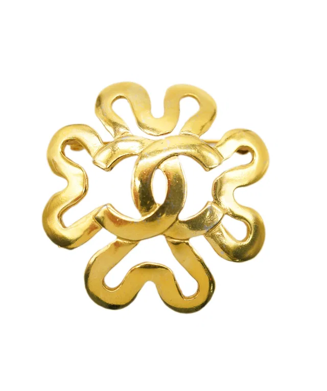 Chanel 95p vintage gold brooch in Gold Leather from Luxury Promise