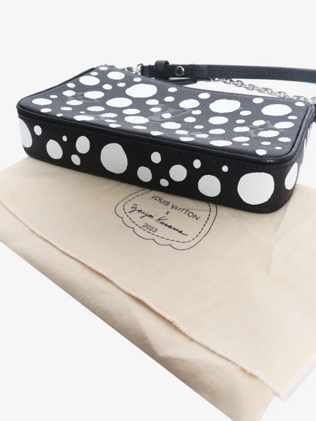 Louis Vuitton Black and white 2023 polka dot Easy Pouch on Strap bag in Black Leather from Sign of the Times, photo 7 of 7