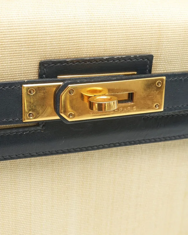 Hermès Kelly Sellier 28 Bleu Marine Box Toile Canvas Bag in Navy Canvas from A Retro Tale, photo 6 of 15