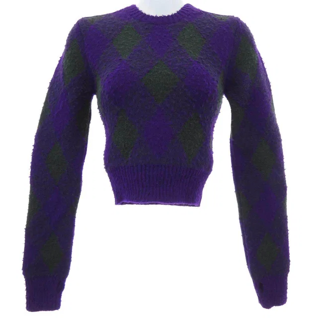 Burberry Knit Top from LuxUness