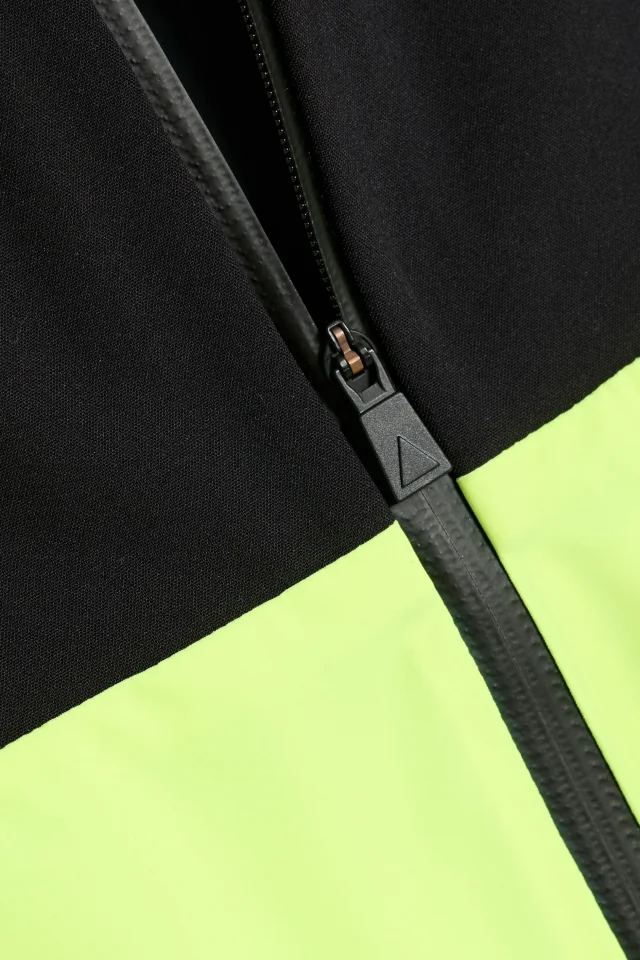 Aztech Mountain Two-Tone Stretch-Shell Ski Salopettes, photo 4 of 4 from THE OUTNET