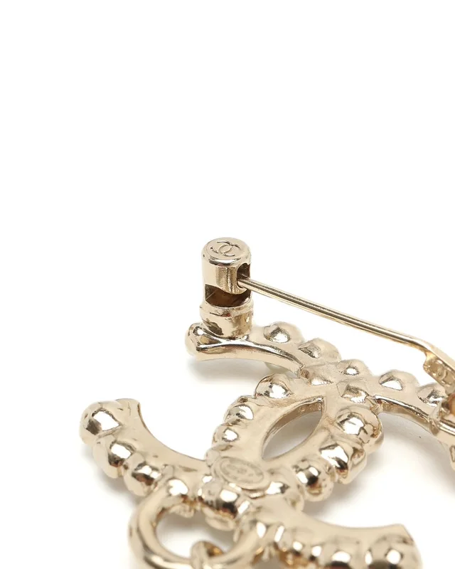 Chanel Coco Mark Pearl Brooch from A Retro Tale, photo 3 of 4
