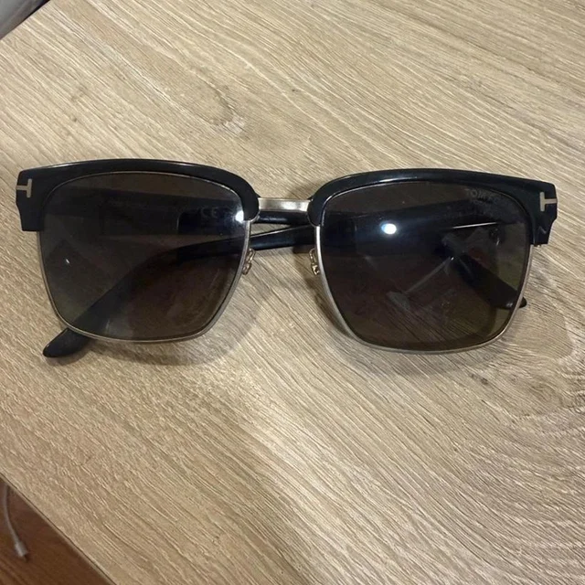 Tom Ford Men's Oversized Sunglasses - Black/Brown in black|brown|red from Depop, photo 1 of 1