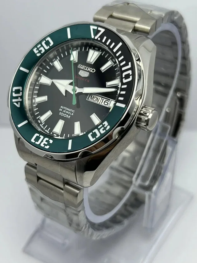 Seiko Sports Automatic Directional Bazel Day/Date Japan in black from Grailed