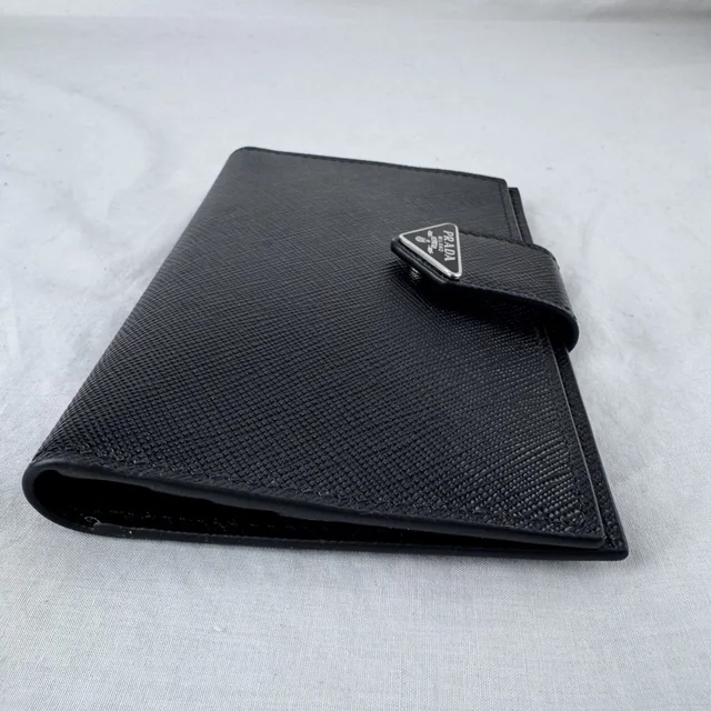 Prada Saffiano Passport Holder in Metal, Saffiano Leather from Reowned, photo 5 of 5
