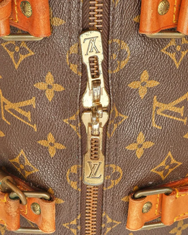 Louis Vuitton Monogram Keepall 55 Weekend Bag in Coated canvas from A Retro Tale, photo 6 of 11