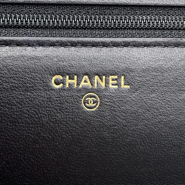Chanel Matelasse Pearl Chain Wallet BlackAP1841 Lambskin Pearl in Lambskin from GALLERY RARE, photo 17 of 19