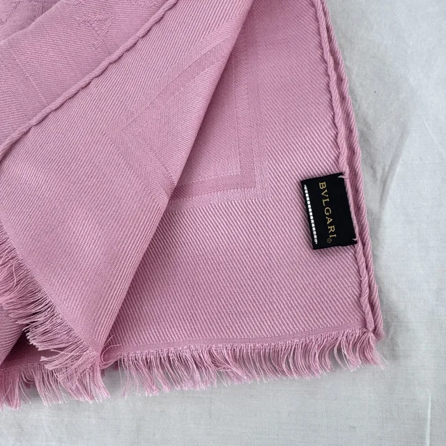 Bvlgari Logonania Stole / Shawl in 40% wool, 60% silk from Reowned, photo 2 of 5