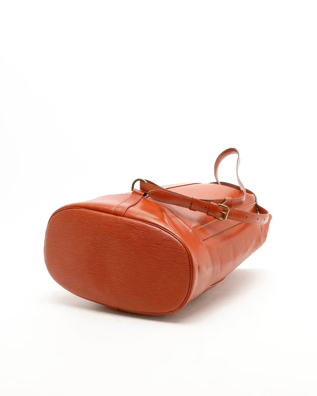 Louis Vuitton Randonnée Epi GM Bag in Leather from A Retro Tale, photo 4 of 9