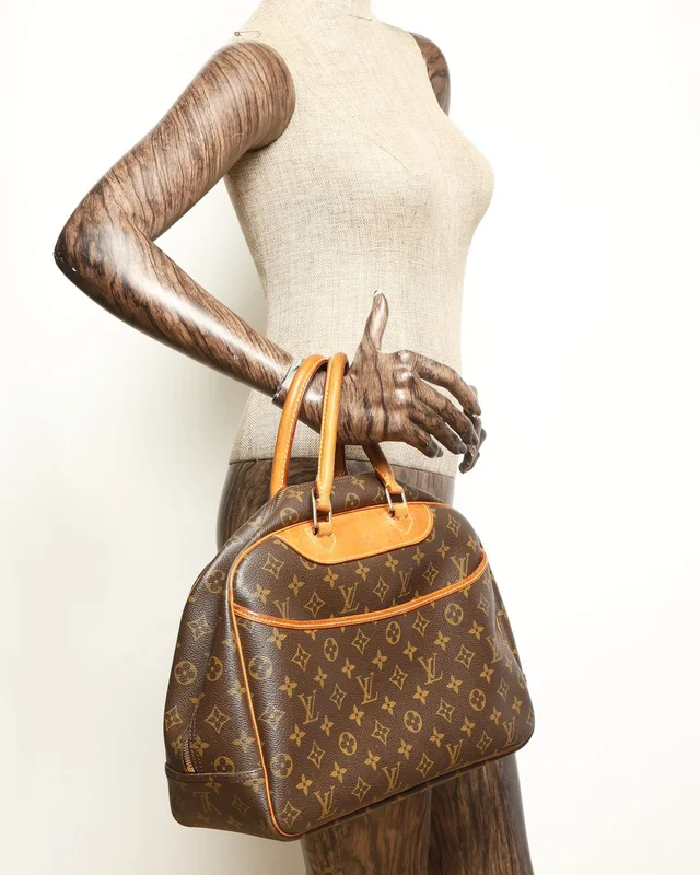 Louis Vuitton Monogram Deauville Bag from A Retro Tale, photo 11 of 11