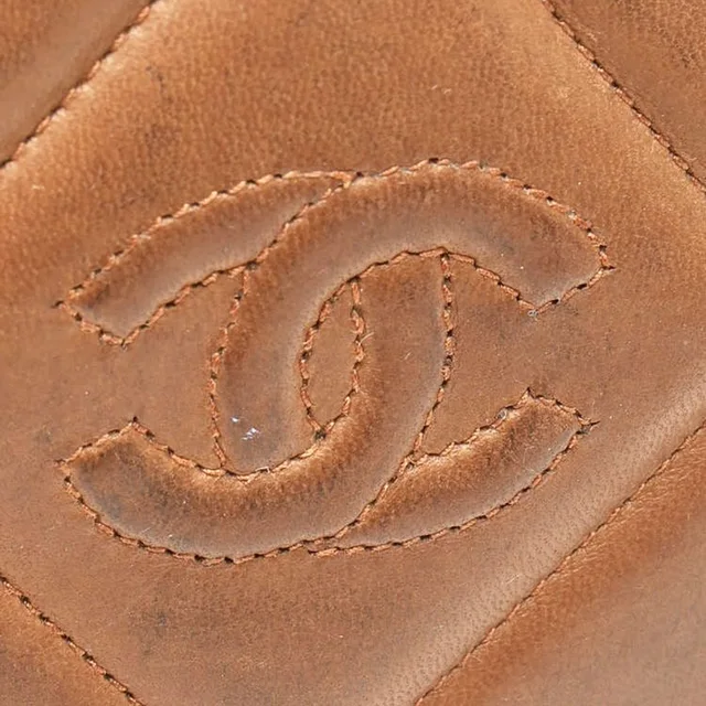 Chanel Classic Single Full Flap Bag in Leather from A Retro Tale, photo 8 of 16