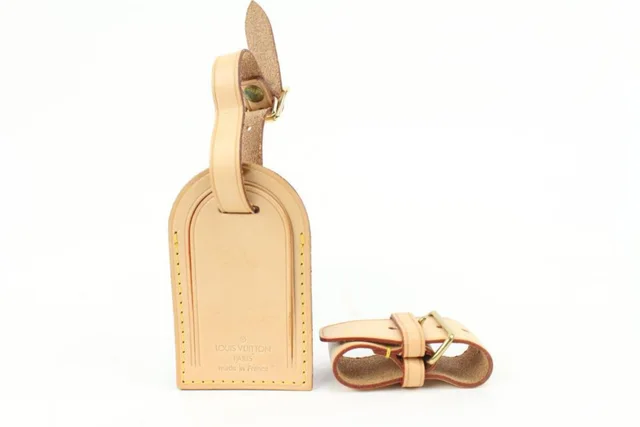 Louis Vuitton Natural Vachetta Luggage Tag and Poignet Set in Beige Leather from Bagriculture