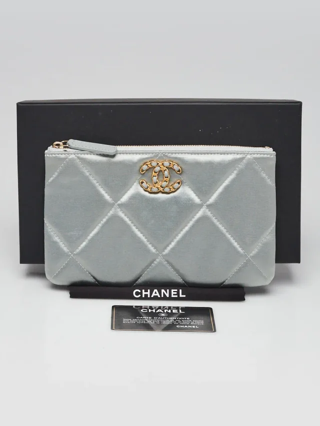 Grey Quilted Satin Chanel 19 Small O-Case VIP Zip Pouch in Grey Satin from Yoogis, photo 3 of 10