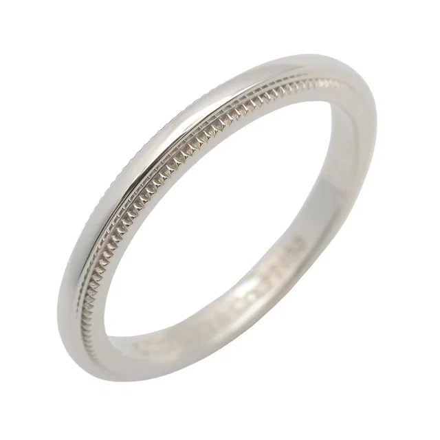 Tiffany & Co. Ring Mill Gray in Grey from The Reluxe