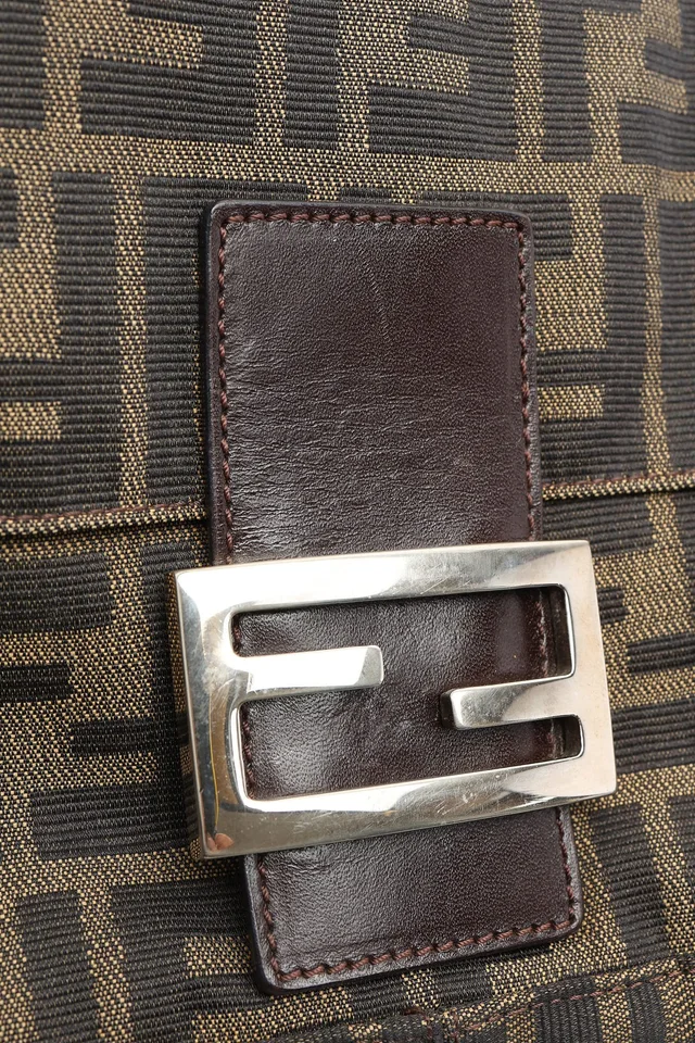 Fendi Zucca Baguette Bag in Canvas from A Retro Tale, photo 6 of 7