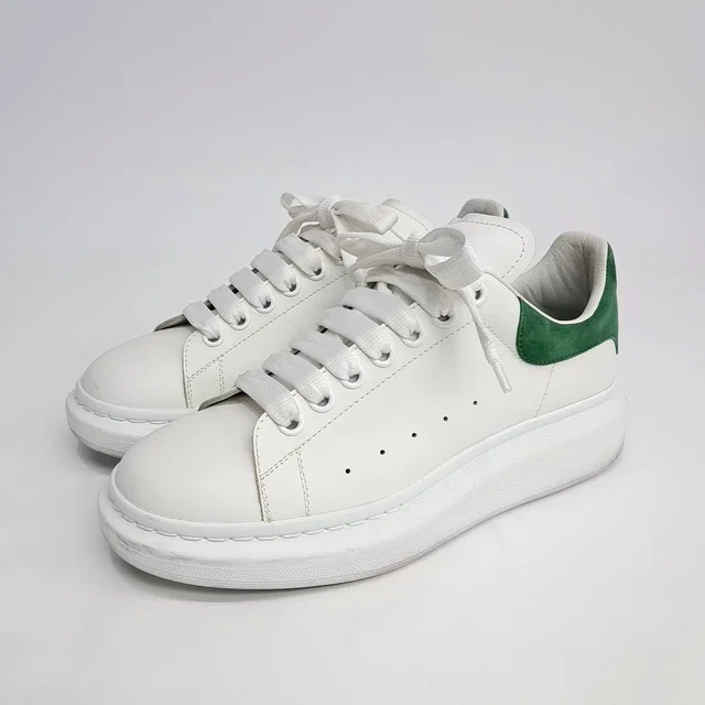 Alexander McQueen 알렉산더 맥퀸 오버솔 스니커즈 from GUGUS