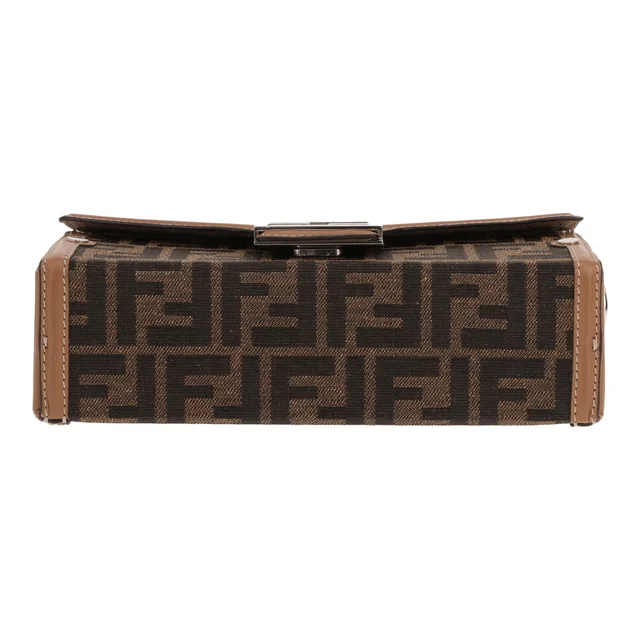 Fendi Baguette shoulder bag in Brown Canvas from Collector Square, photo 2 of 4