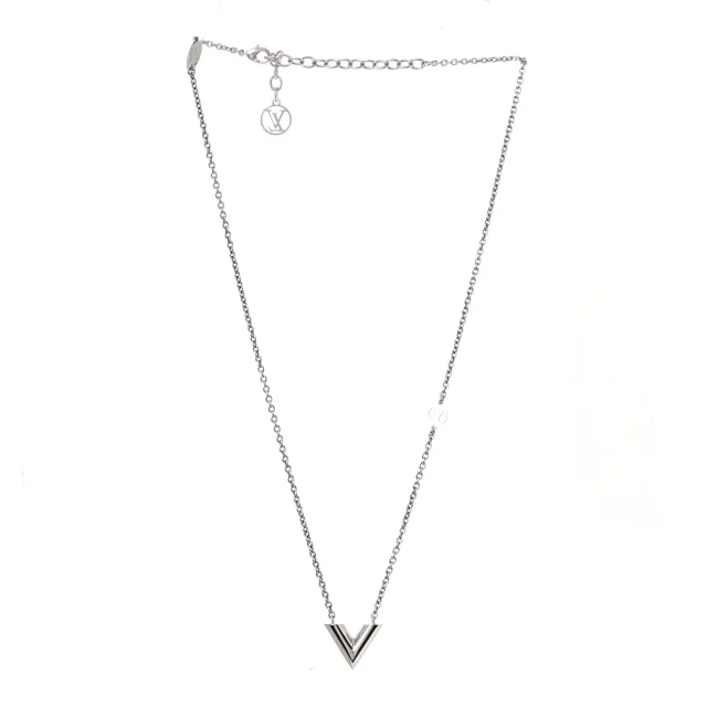 Louis Vuitton Metal Essential V Supple Necklace Silver in Silver from FASHIONPHILE, photo 3 of 5