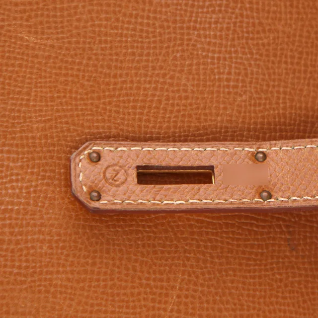 Hermès Kelly 32 cm handbag in Gold Leather from Collector Square, photo 6 of 6