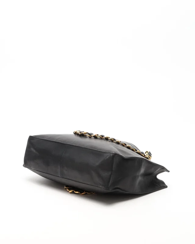 Chanel CC Chain Tote Bag in Leather from A Retro Tale, photo 4 of 17