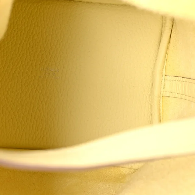 Hermès Taurillon Clemence Picotin Lock 18 PM Jaune Milton in Yellow Clemence leather from FASHIONPHILE, photo 6 of 11