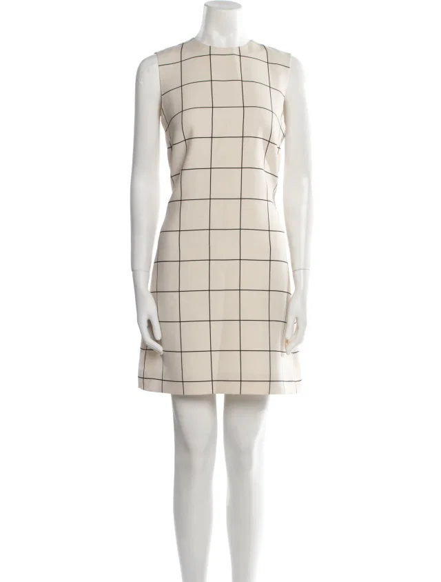 Valentino Garavani dresses in Wool from The RealReal