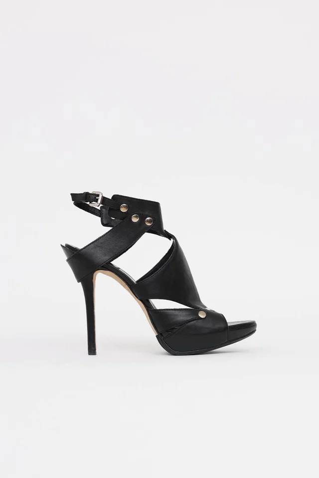 Extreme Dior Pump in Leather from VSP Consignment