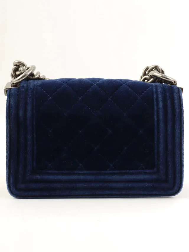 VELVET BOY CHANEL CHAIN SHOULDER BAG MINI, NAVY, c. 2013 in Navy Velvet from VINTAGE QOO TOKYO, photo 3 of 21
