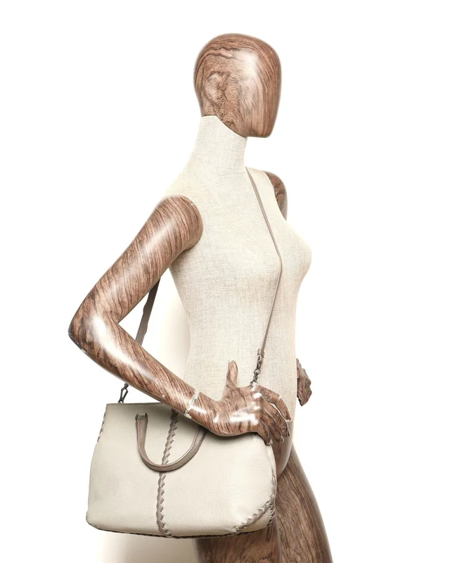 Bottega Veneta Tote Bag in Caviar leather from A Retro Tale, photo 7 of 7