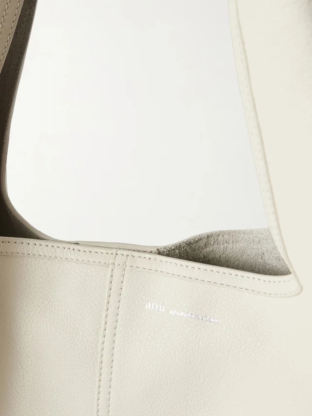 AMI PARIS Etienne leather shoulder bag - cream - One Size in Beige 100% Leather, photo 5 of 6 from NET-A-PORTER (Canada)