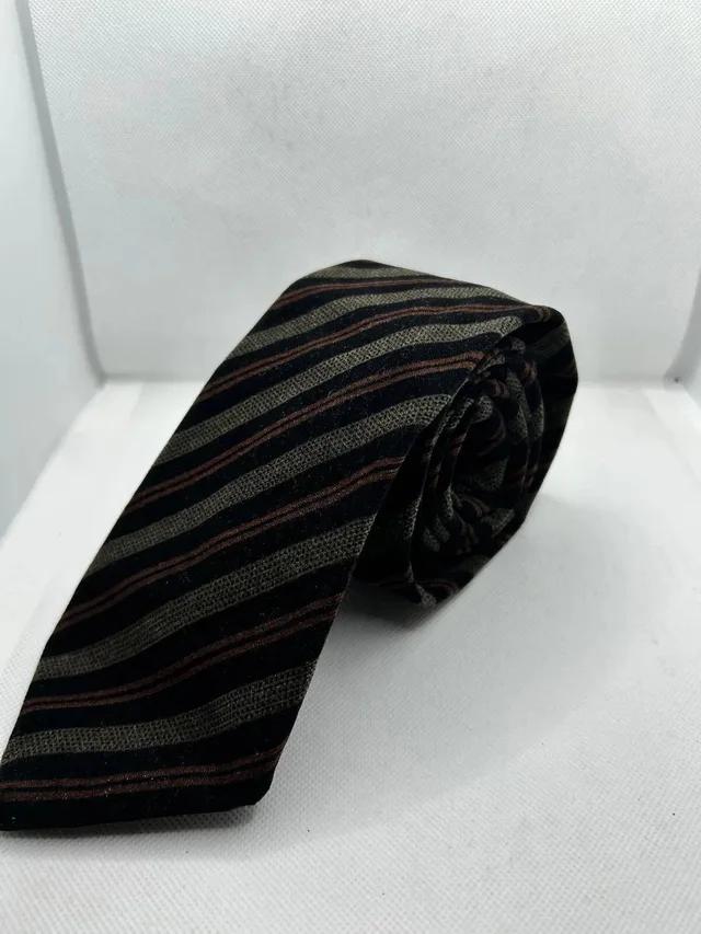 Fendi Runway Tie Antique Baroque Pattern New in Brown in red|brown from Grailed