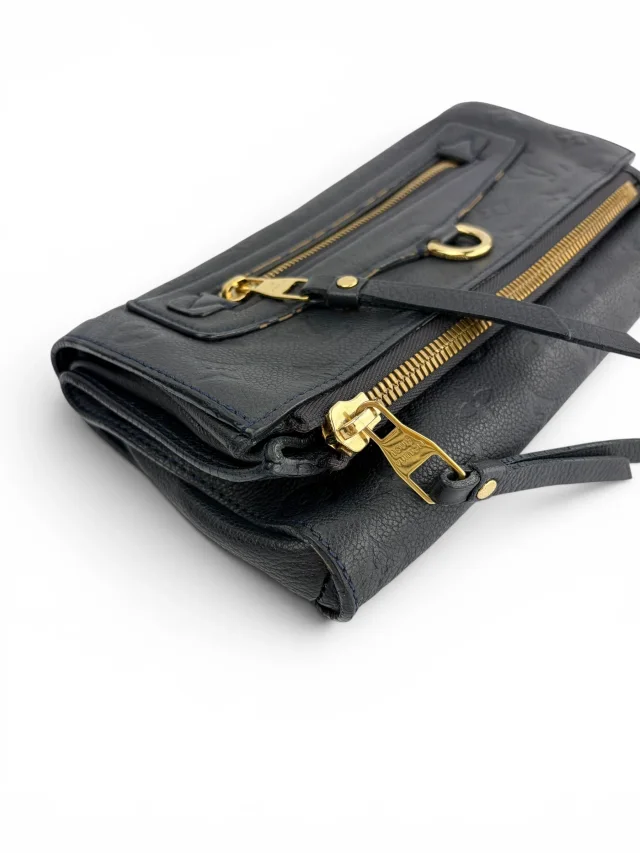Louis Vuitton Petillante Dark Navy Leather Clutch in Navy Leather from Season 2 Consign, photo 2 of 8
