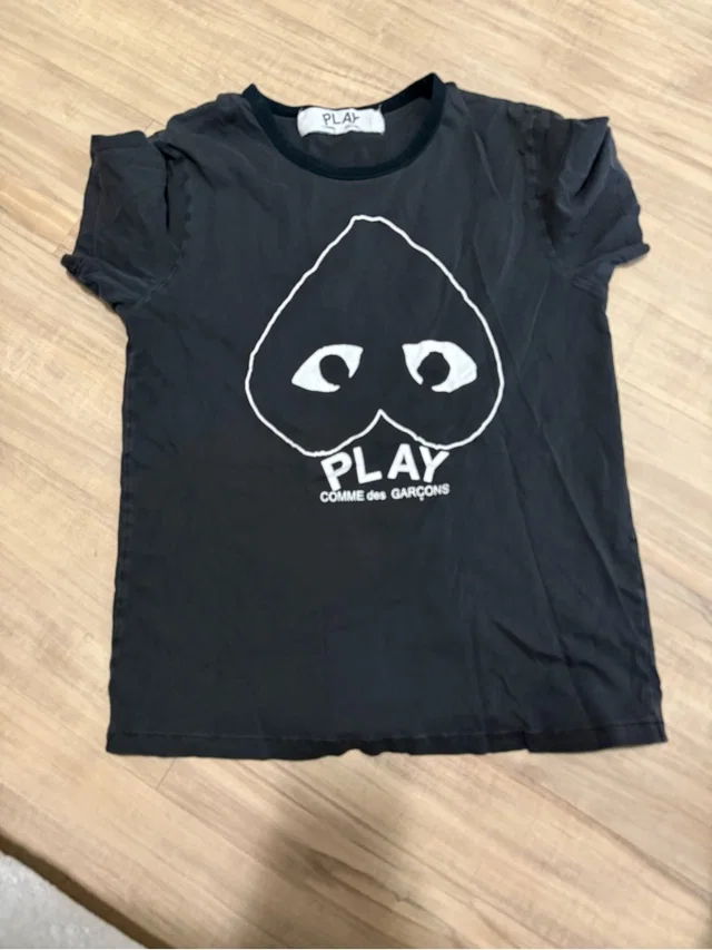 Comme des Garçons Kids Black Graphic Heart Logo Tee in black|white from Poshmark