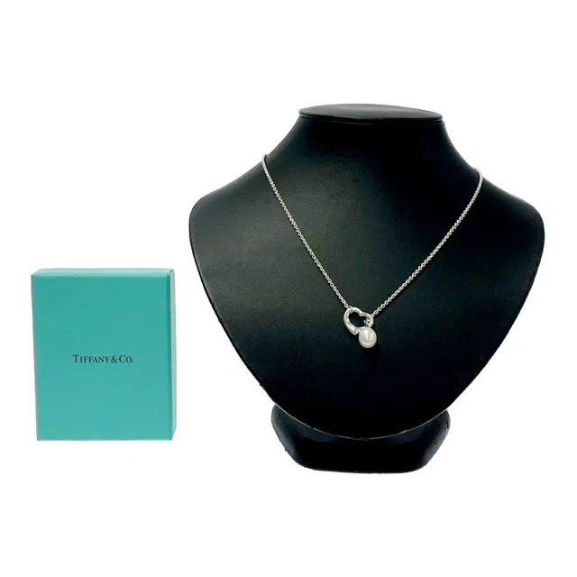 Tiffany & Co. Pearl Heart Lariat Necklace in Silver from The Reluxe