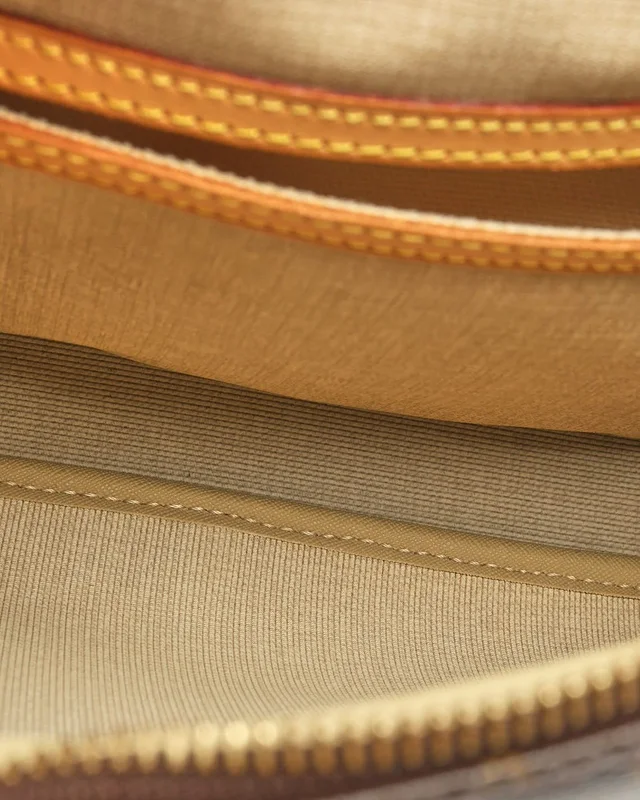 Louis Vuitton Monogram Reporter PM Bag in Coated canvas from A Retro Tale, photo 10 of 11