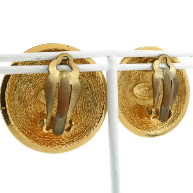 Chanel Matelasse Earrings in Gold Gold-plated metal from LuxUness, photo 3 of 7