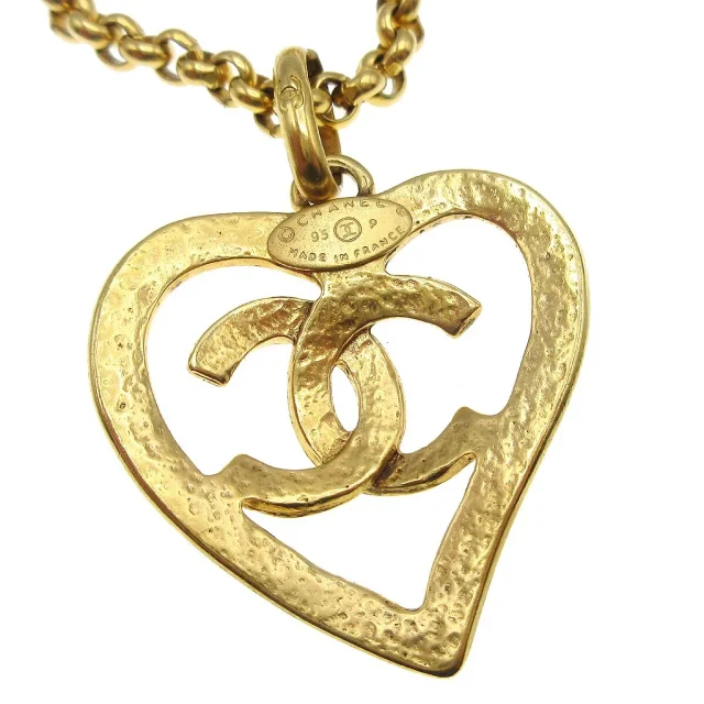 Chanel Cc Heart Pendant Metal Gold _plated Jewelry in Gold from HEWI, photo 2 of 5