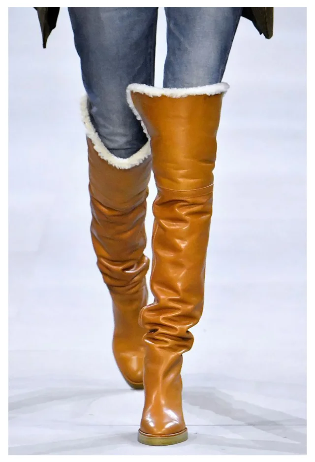 Celine By Hedi Slimane Natural Leather And Shearling Thigh High Boots 2020 in Beige Leather from Resurrection Vintage, photo 4 of 6