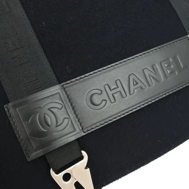 Chanel Sport Line Flap Messenger Wool And Nylon Black Bag in Black Nylon from HEWI, photo 7 of 10