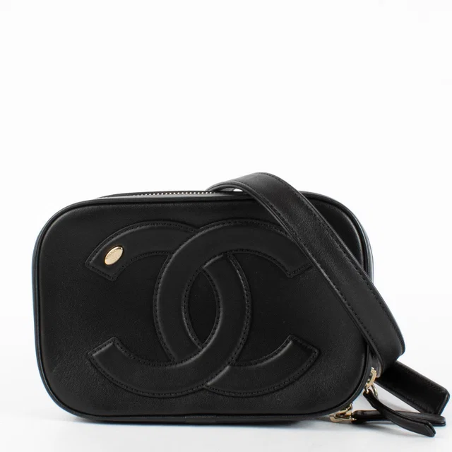 Chanel 19K Black CC Mania Belt Bag in Black Leather from Labellov