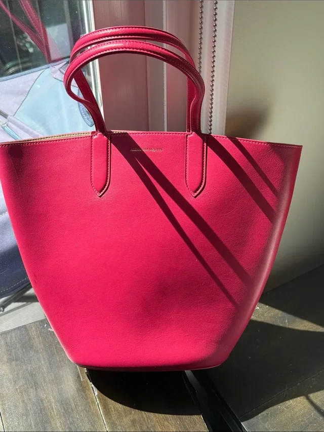 Alexander McQueen Hot Pink Tote in pink Leather from Poshmark, photo 1 of 1