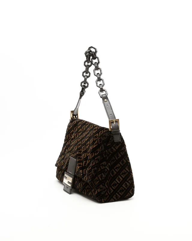 Fendi Velour Mama Bag in Patent leather from A Retro Tale, photo 2 of 9