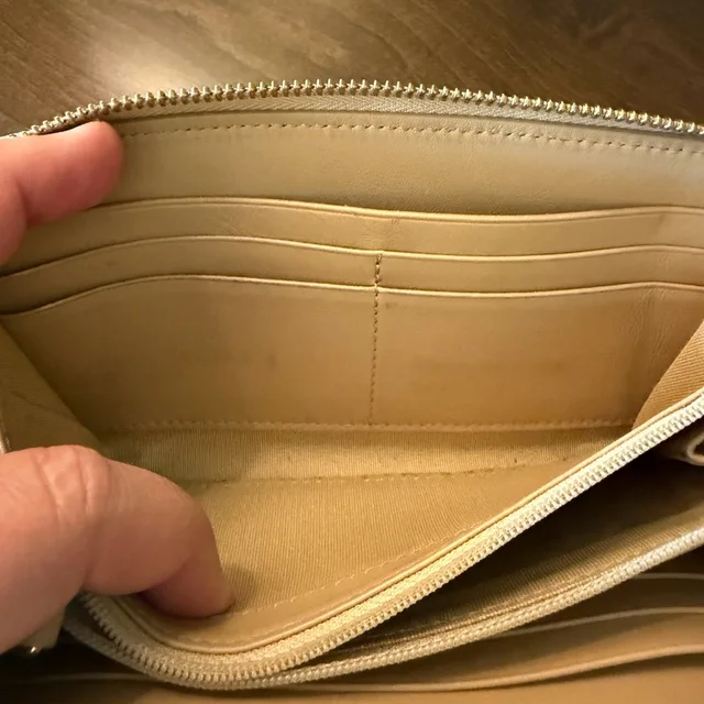 Jimmy Choo Filipa Leather Stars And Rhinestones Zippy Wallet in gold Leather from Poshmark, photo 15 of 16